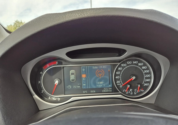 Ford Mondeo cena 22900 przebieg: 228000, rok produkcji 2009 z Radom małe 379